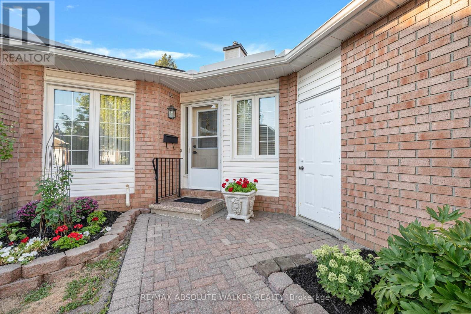 40 GRAND HARBOUR COURT