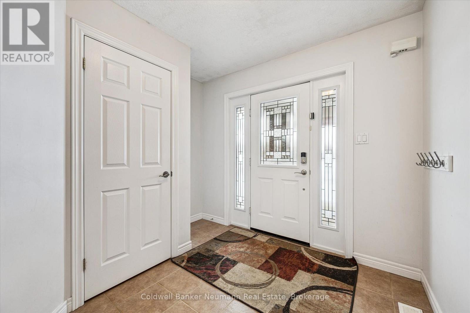 176 COLONIAL DRIVE