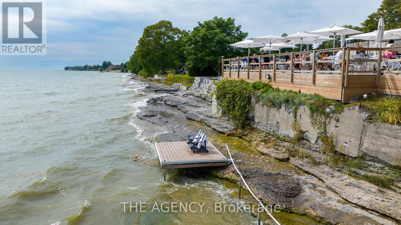 349 WELLINGTON MAIN STREET