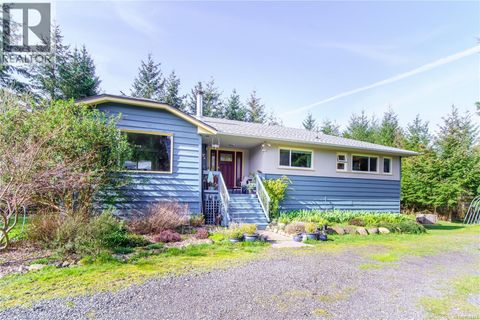 Property photo of 3225 otter point rd, sooke, BC v9z0k8