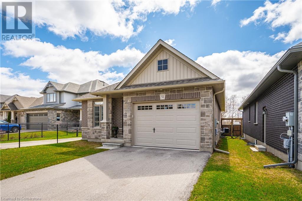 51 MURRAY Drive