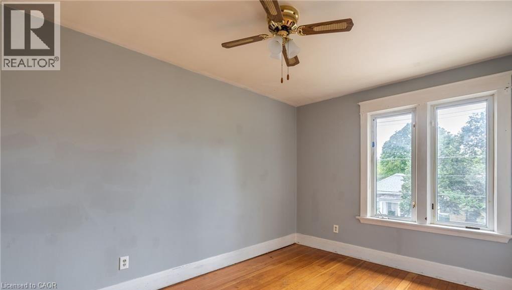 867 QUEENS Avenue Unit# B