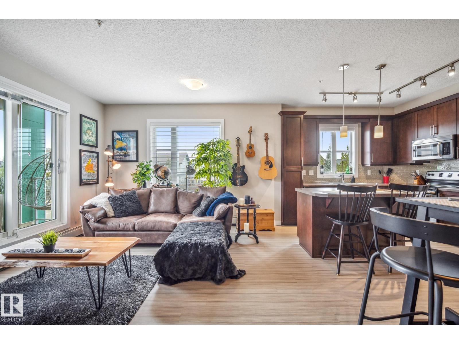 #204 2588 ANDERSON WY SW