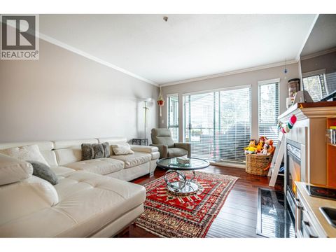 P02 223 MOUNTAIN HIGHWAY North Vancouver BC V7J3V3