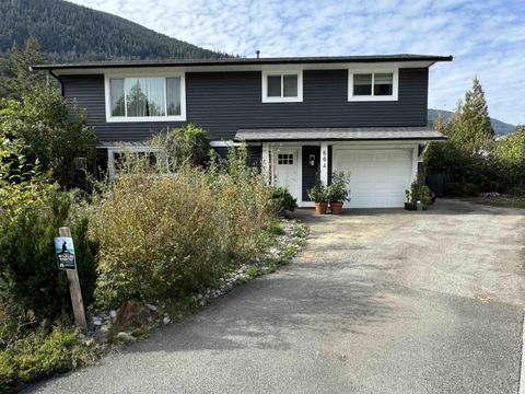 604 LAKBERG CRESCENT|Harrison Hot Springs Harrison Hot Springs BC V0M1K0