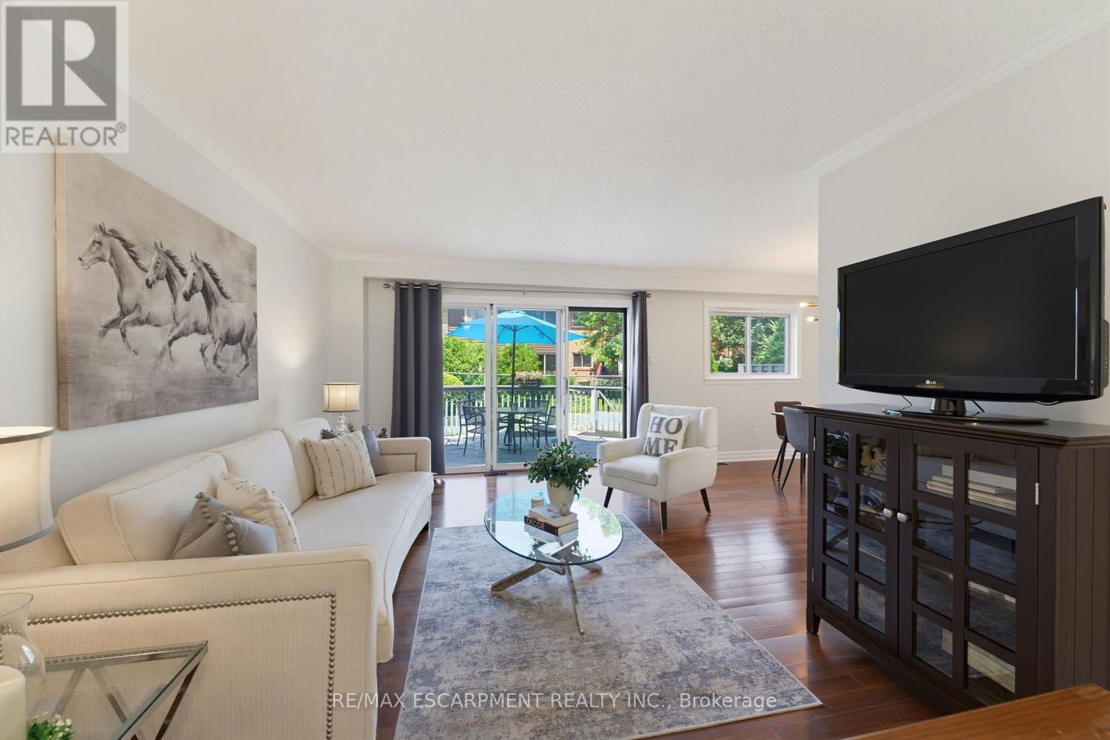 620 FORESTWOOD CRESCENT