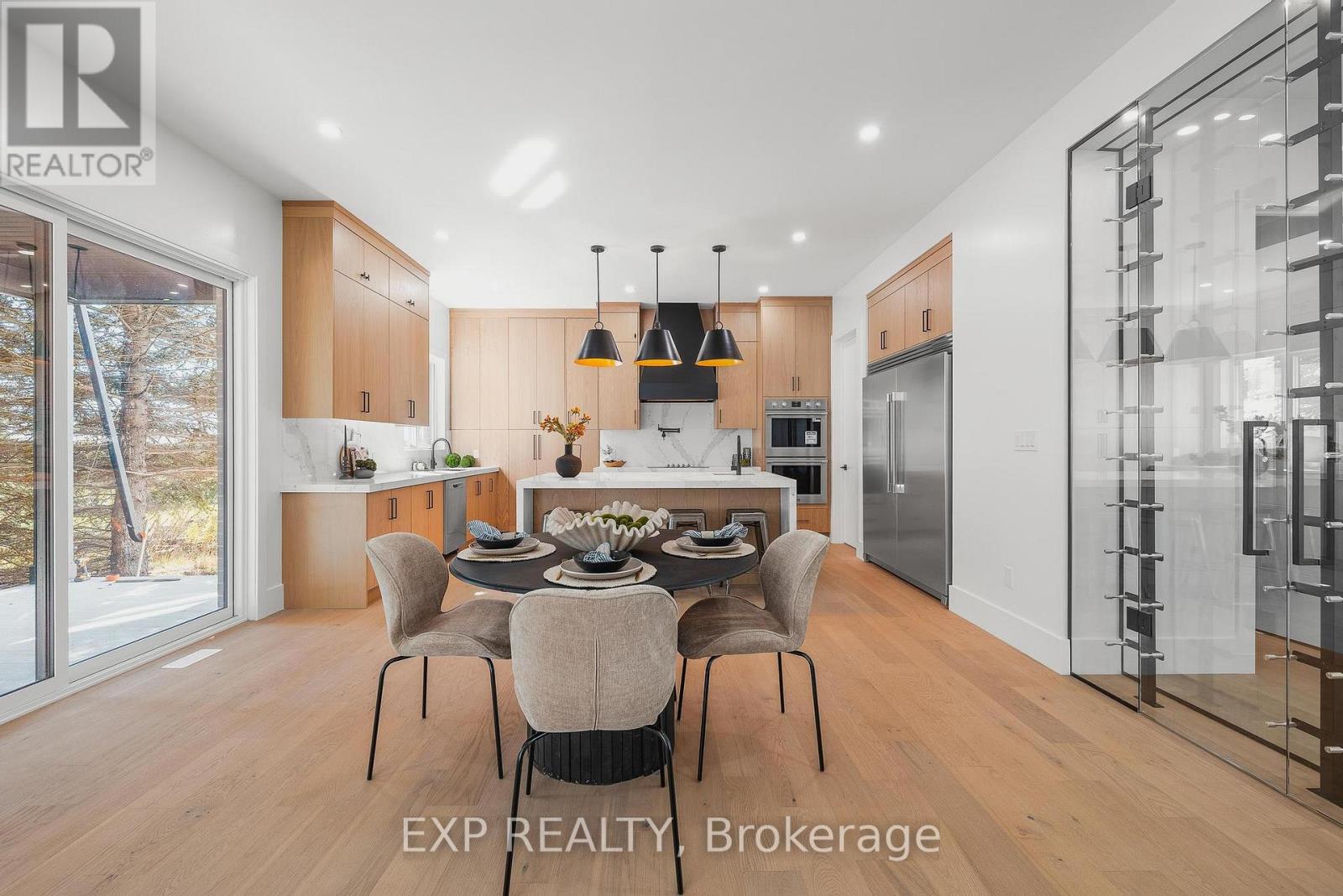 1060 WALTON AVENUE N