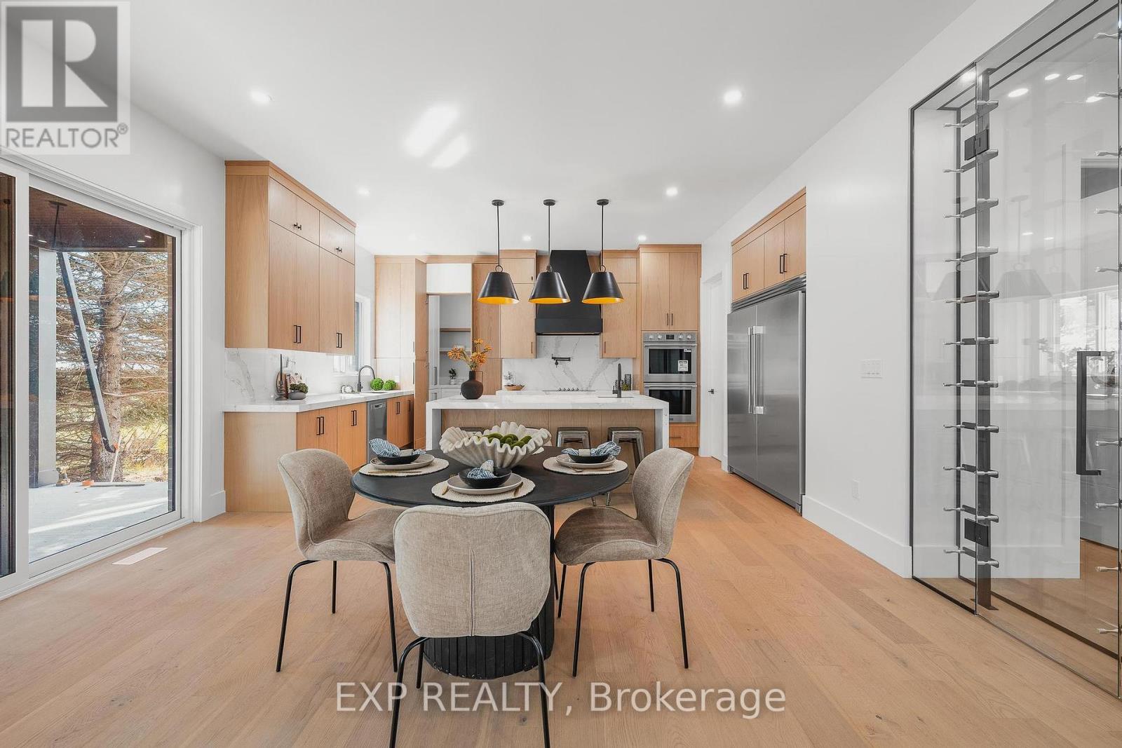 1060 WALTON AVENUE N