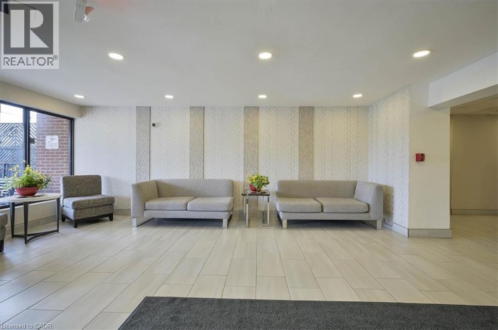 1100 COURTLAND Avenue E Unit# 407