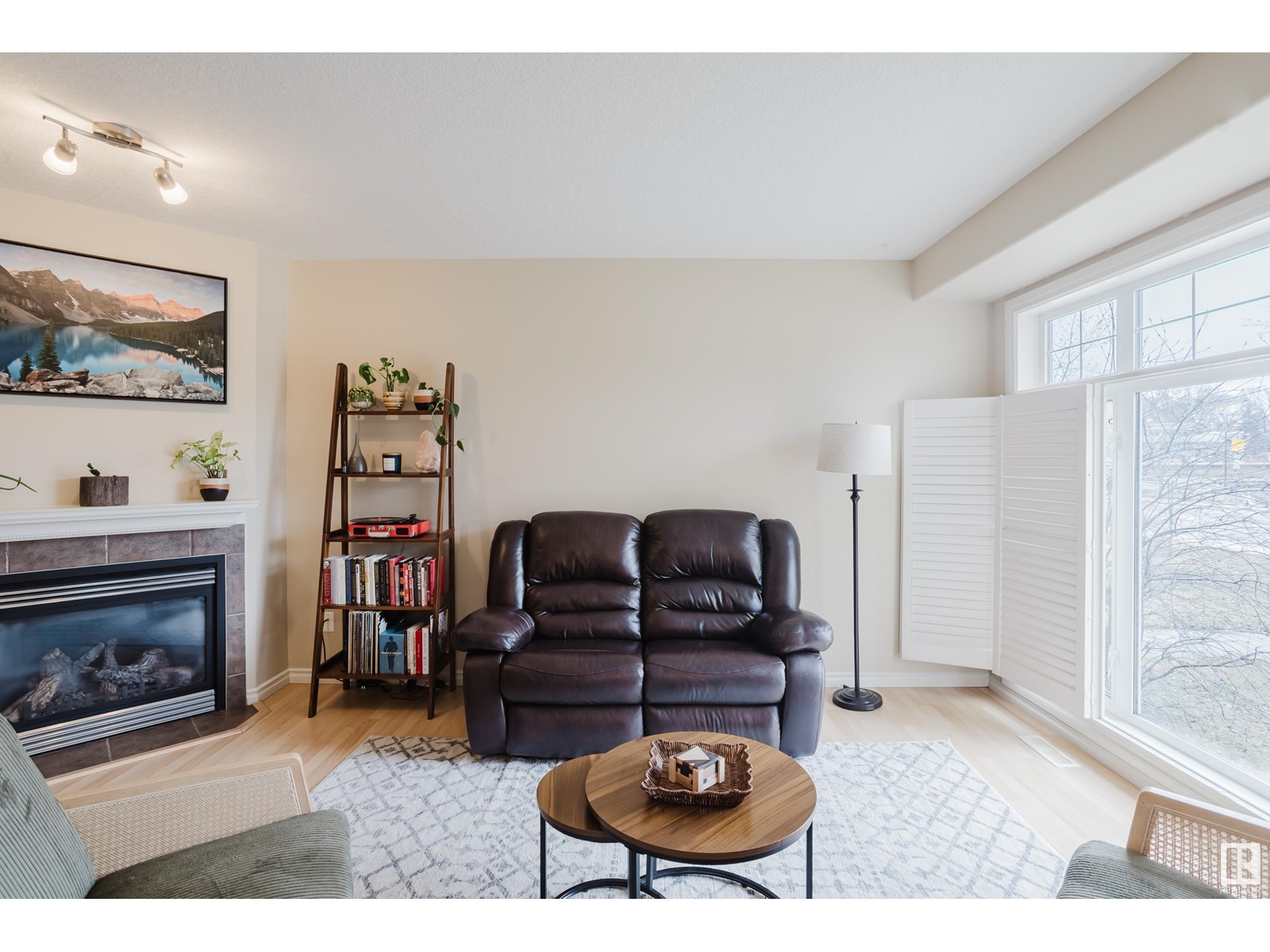 11335 76 AV NW