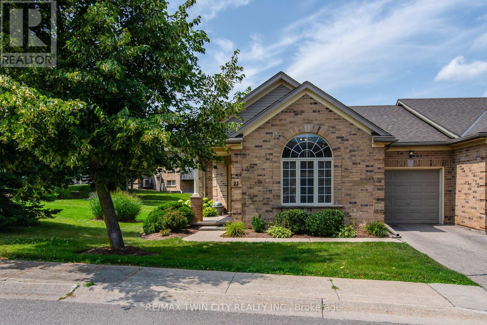 21 - 545 LAURELWOOD DRIVE