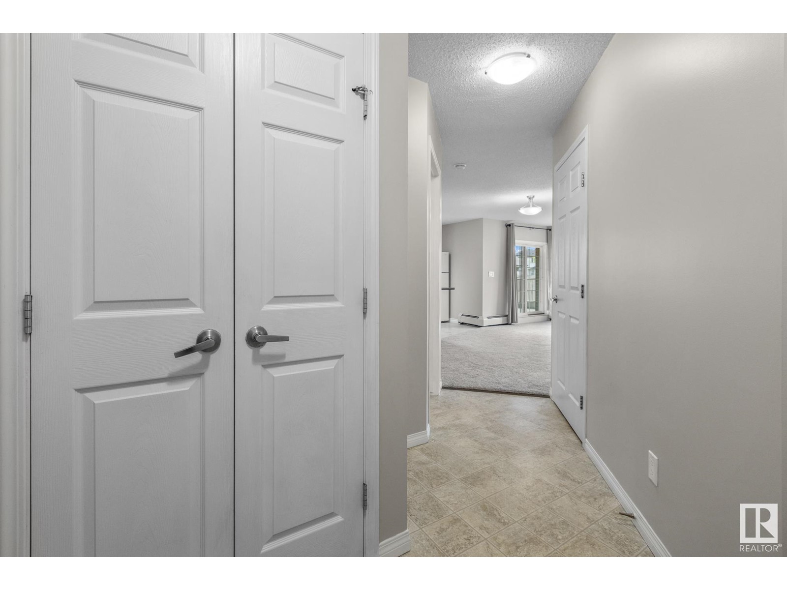 #118 616 MCALLISTER LO SW