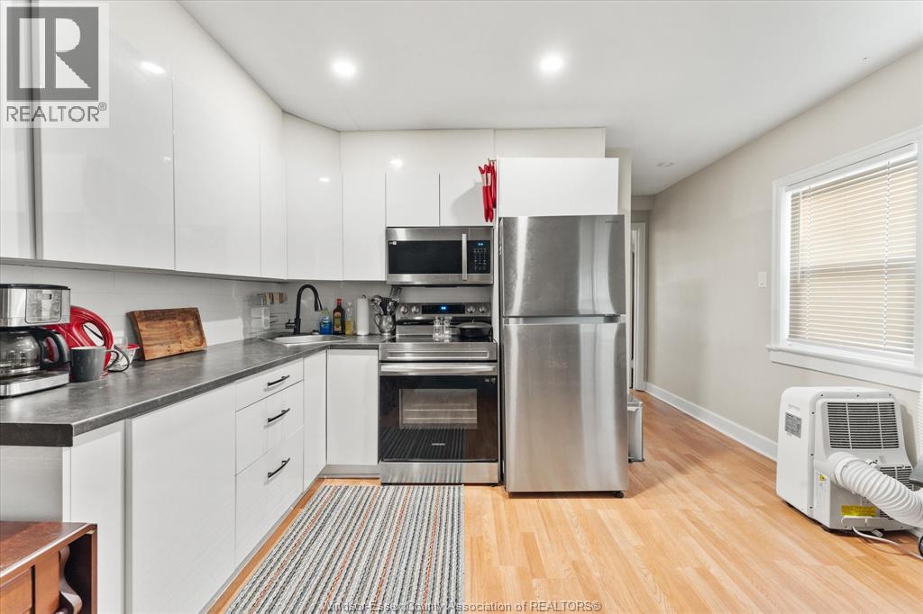 127 TALBOT STREET North Unit# 3