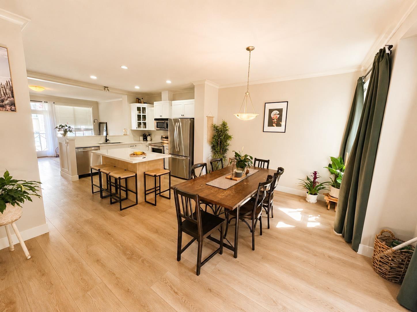 16 5837 SAPPERS WAY|Garrison Crossing