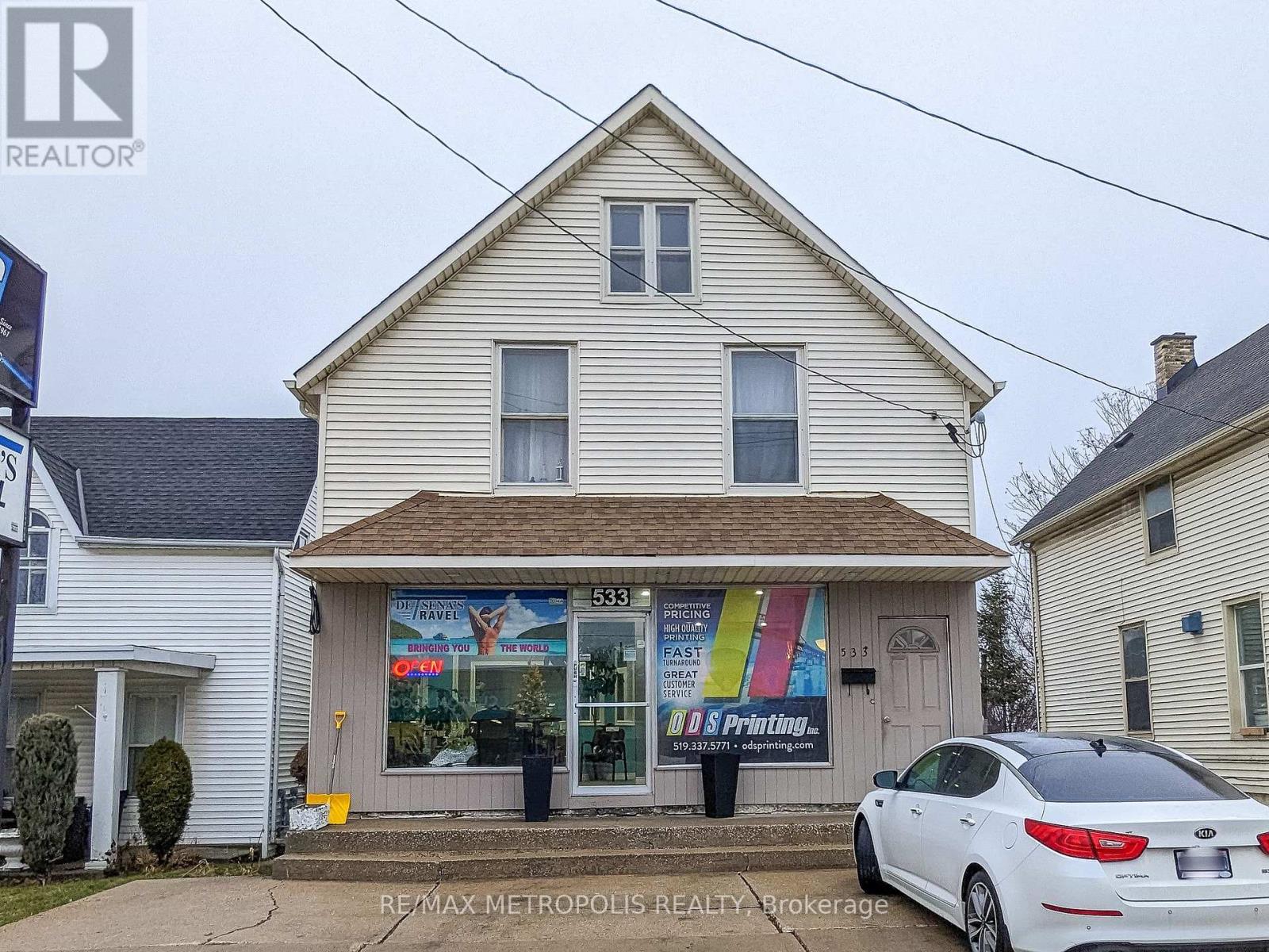 533-537 CHRISTINA STREET N