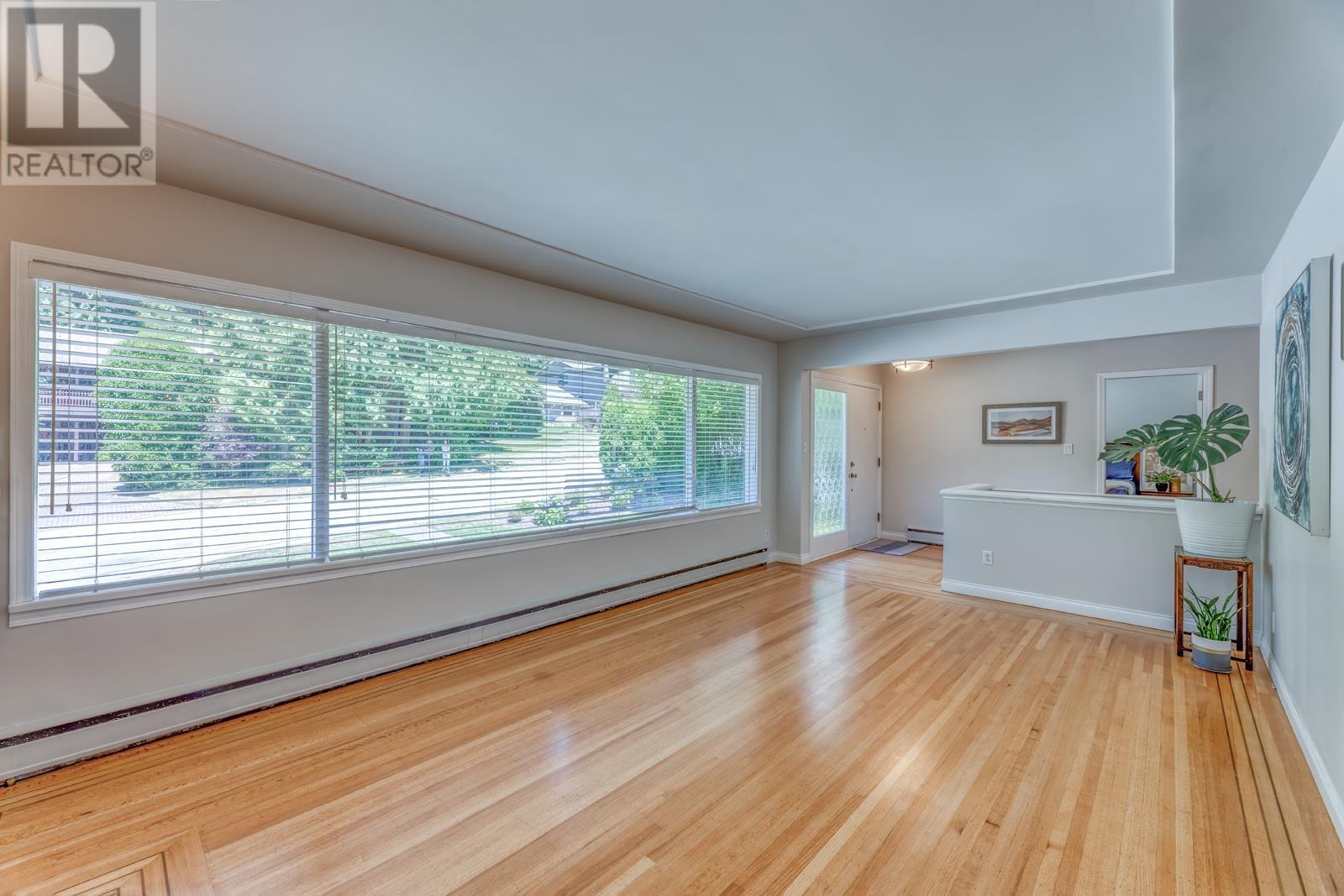 923 PROSPECT AVENUE