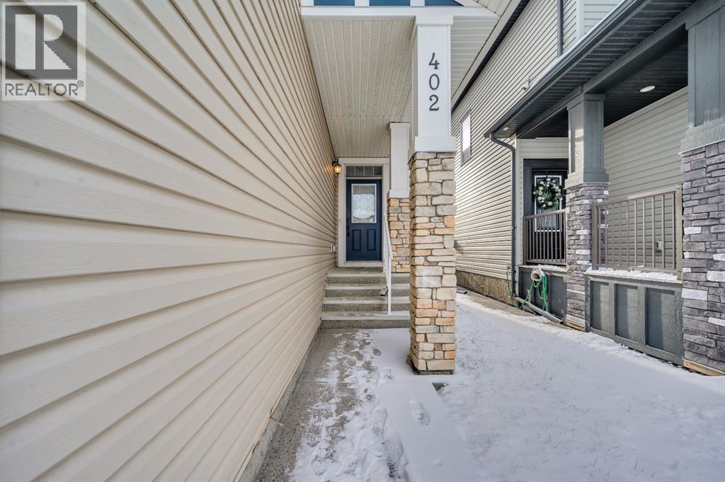 402 Hillcrest Circle SW