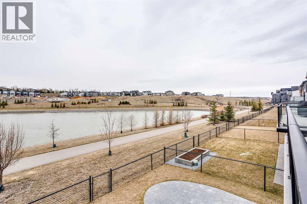 206 Rowley Way NW