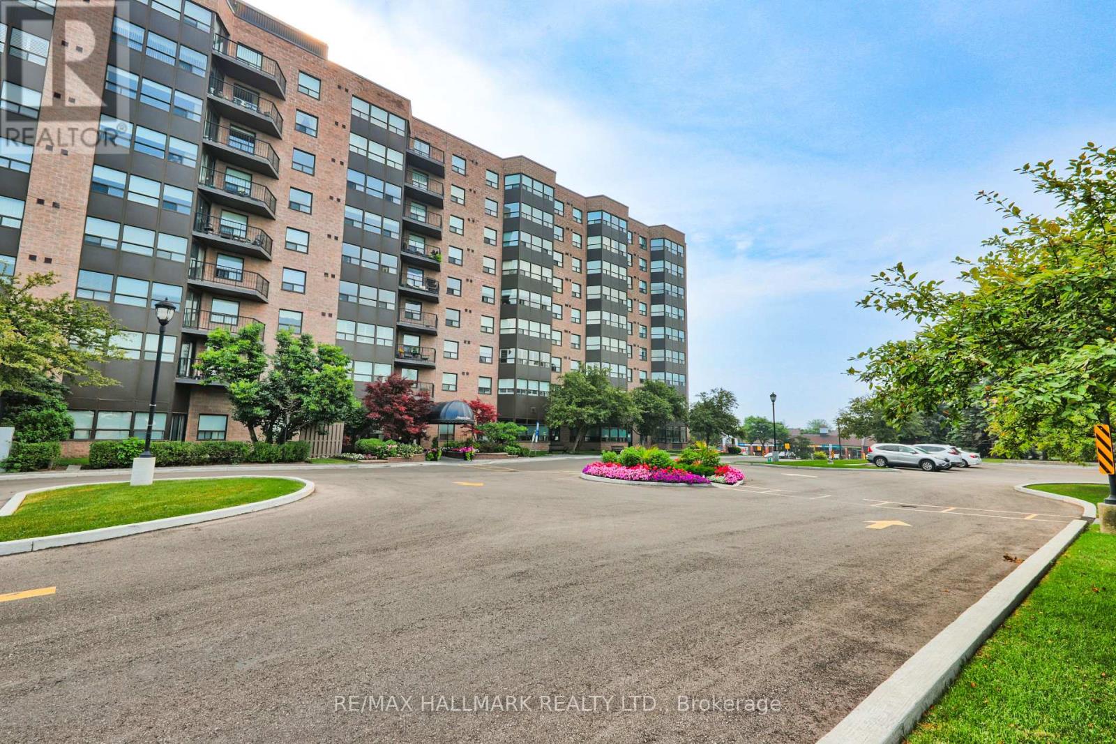 305 - 2 RAYMERVILLE DRIVE