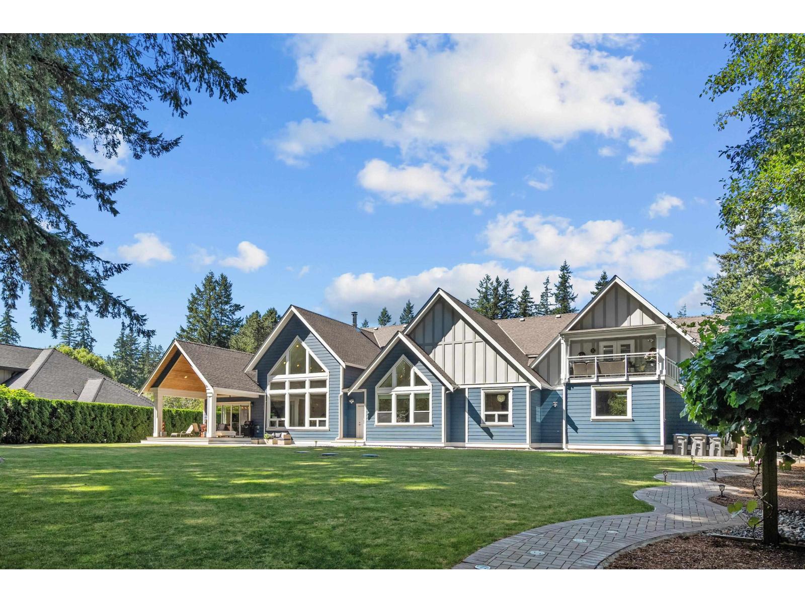 2732 NORTHCREST DRIVE