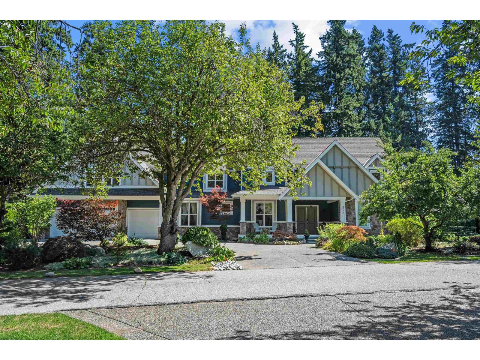 2732 NORTHCREST DRIVE