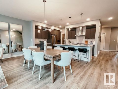 456 33 ST SW Edmonton AB T6X3C9