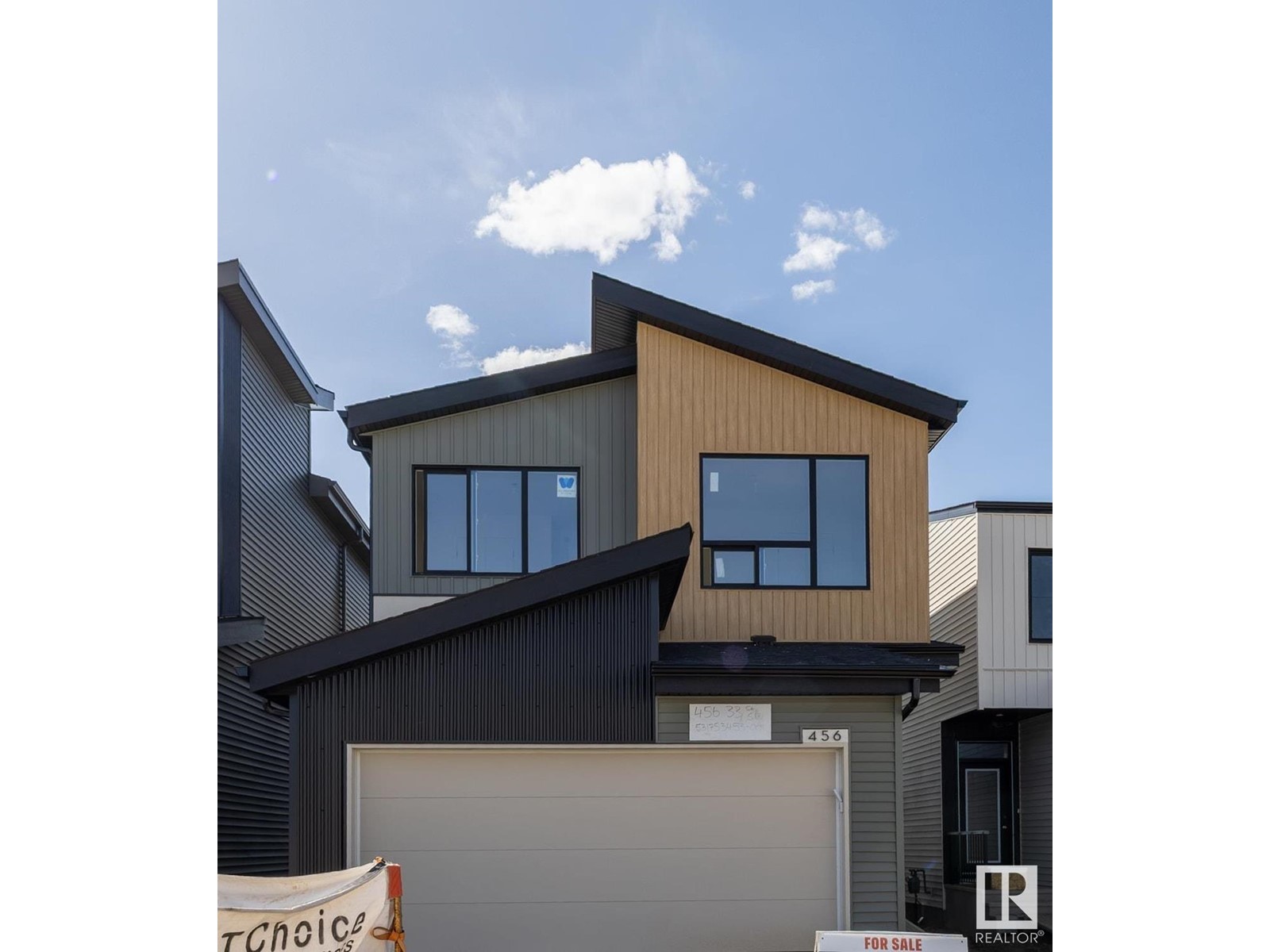456 33 ST SW