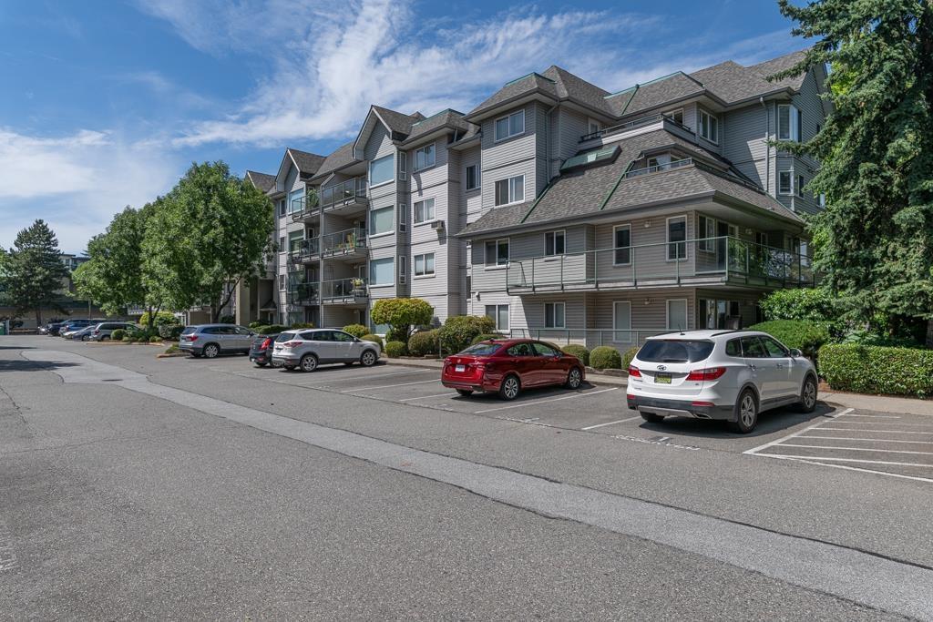 211 33688 KING ROAD