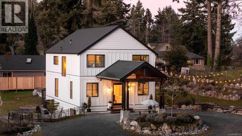 5465 Pat Bay Hwy Saanich BC V8Y2N9