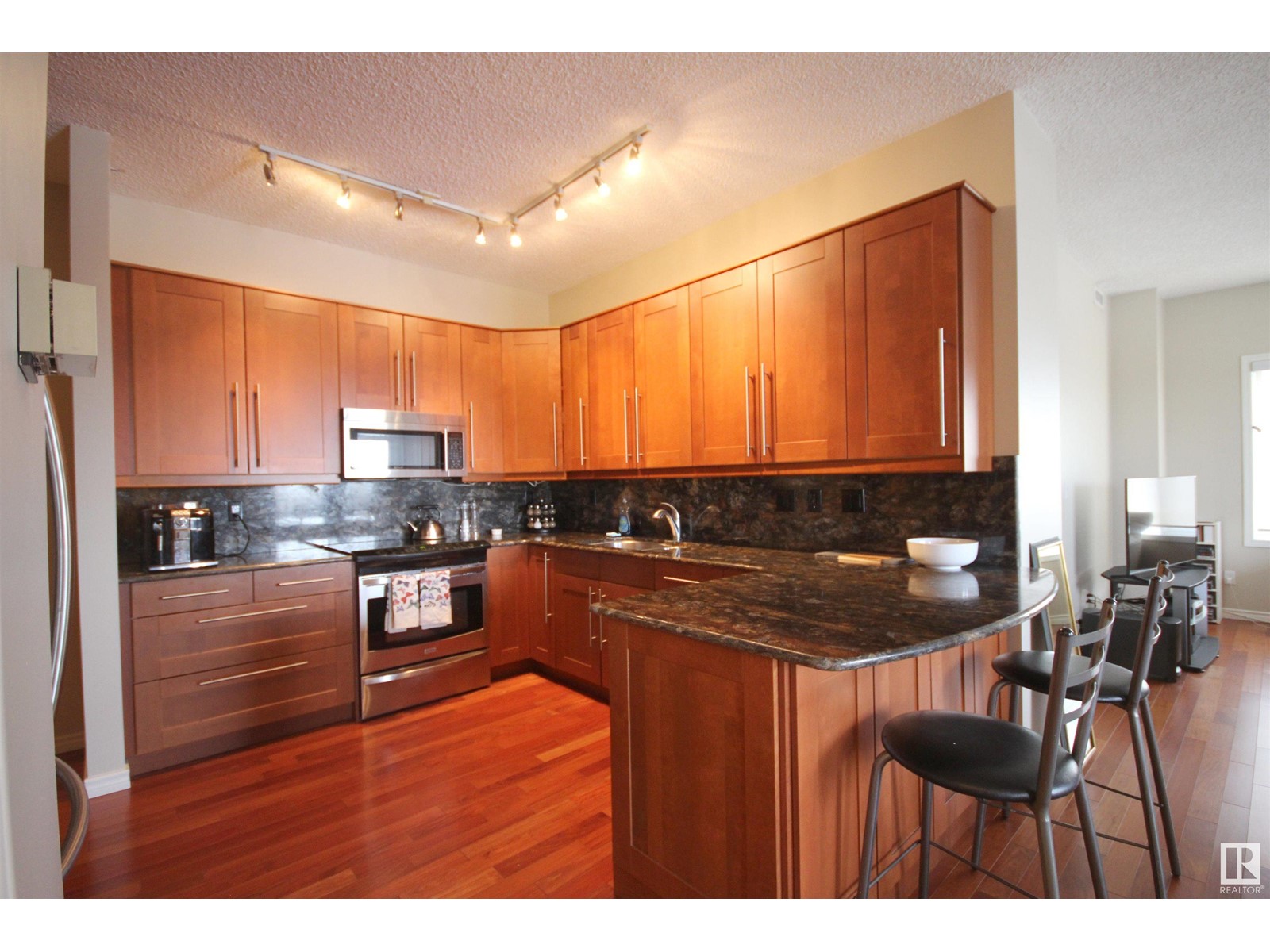 #1702 10649 SASKATCHEWAN DR NW