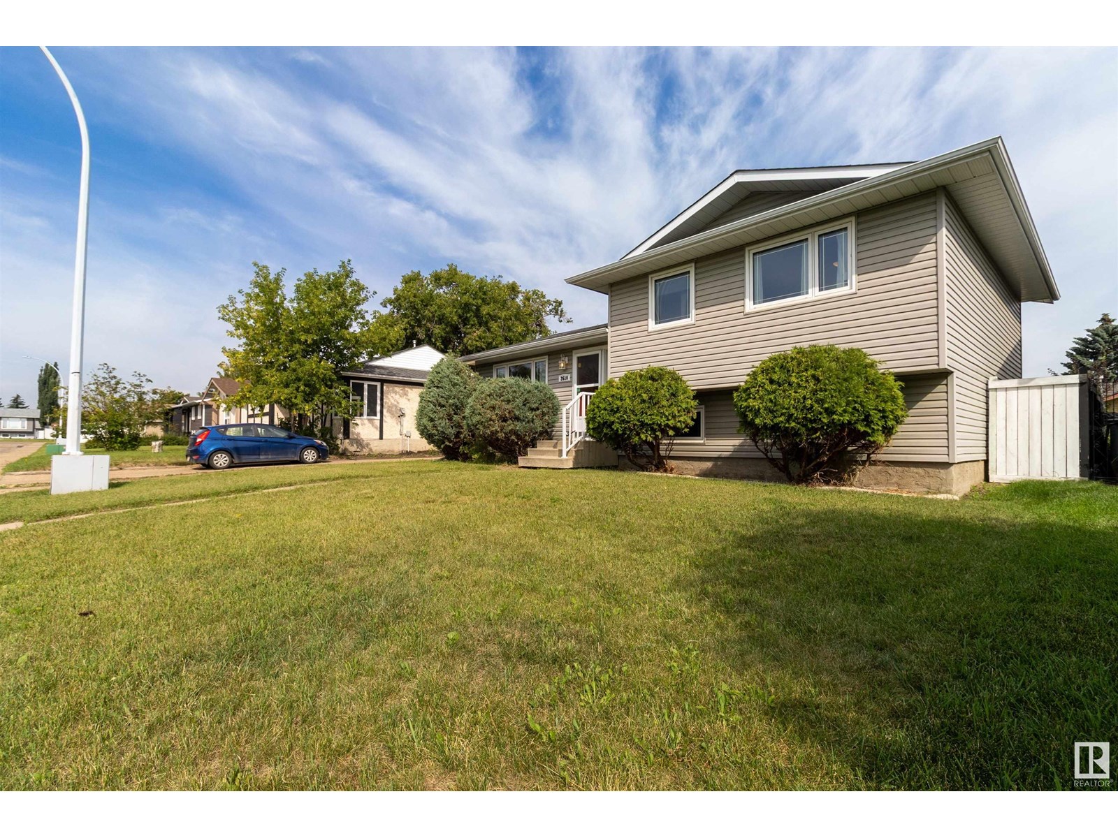 2610 129A AV NW