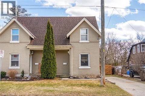 3 LLOYD Street Unit# B Brantford ON N3S3E3