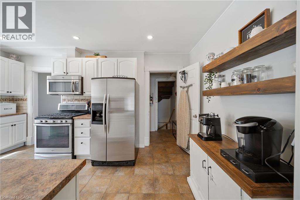 3 LLOYD Street Unit# B