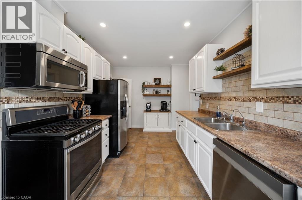 3 LLOYD Street Unit# B