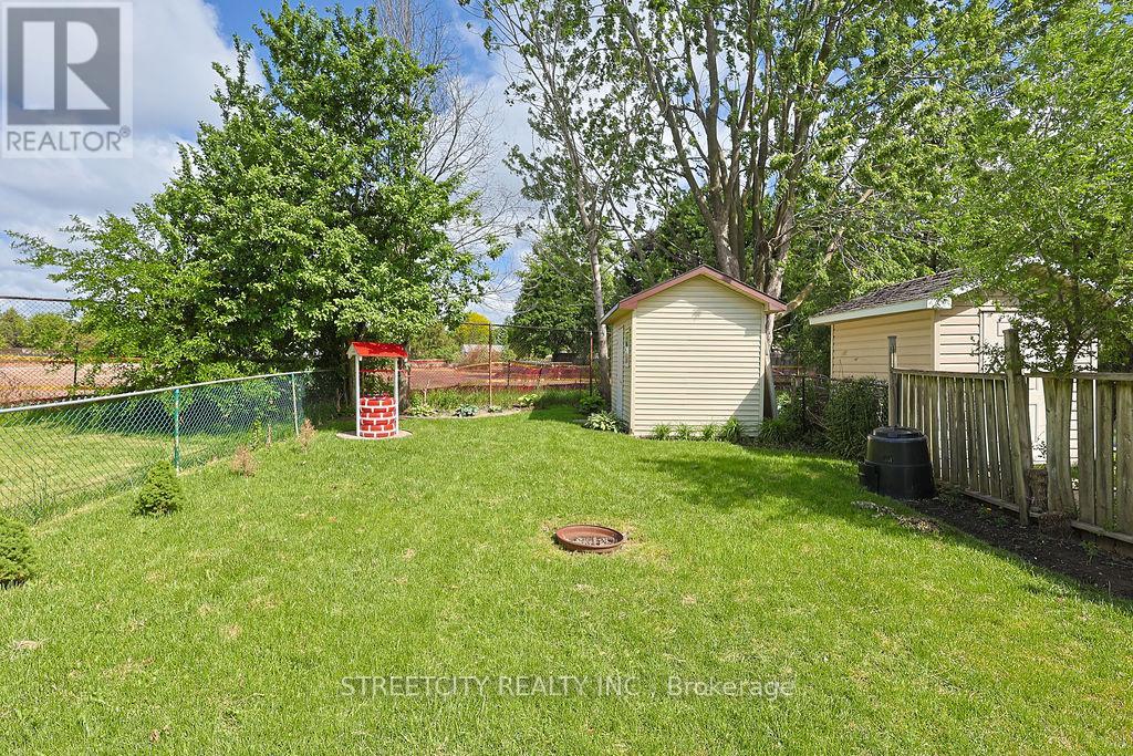 208 ADMIRAL DRIVE