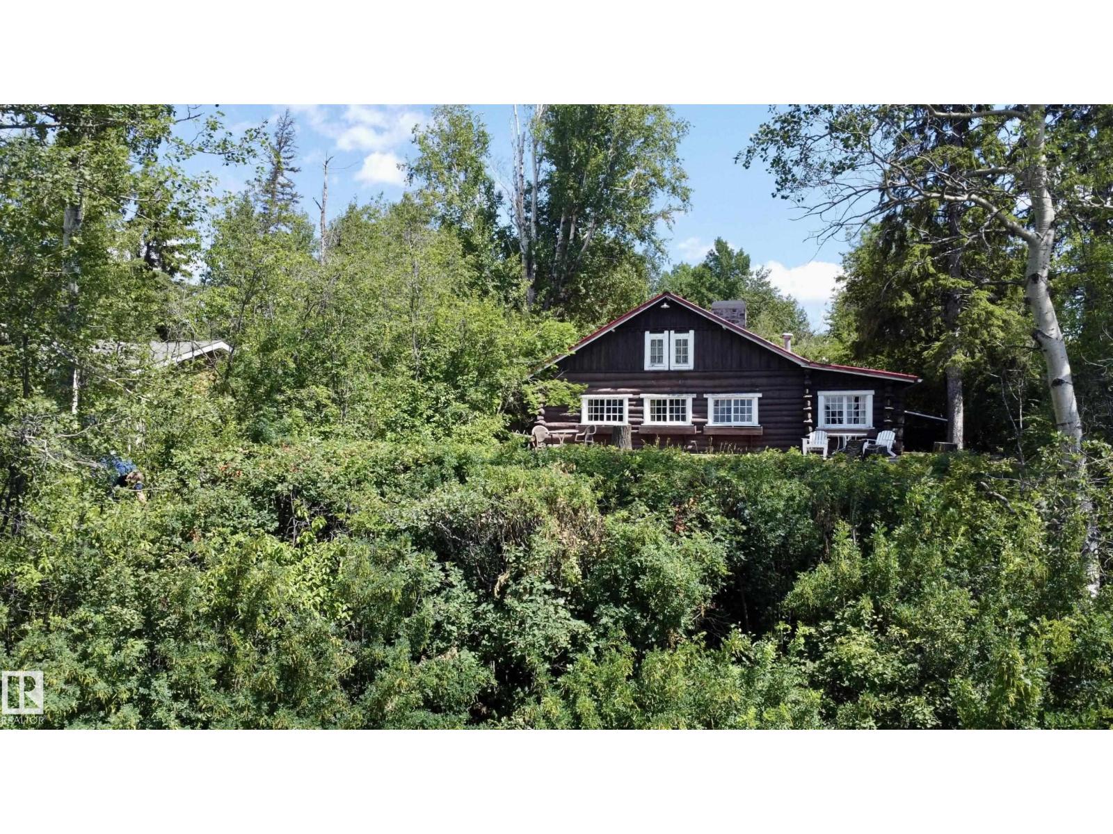 4 Gibbons AV