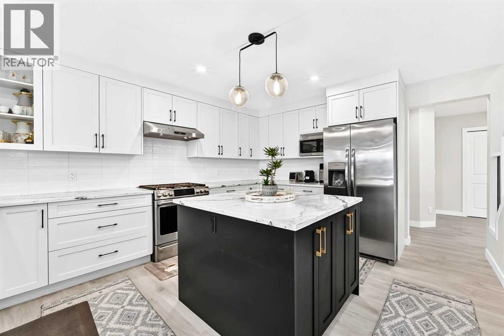 184 Panorama Hills Manor NW