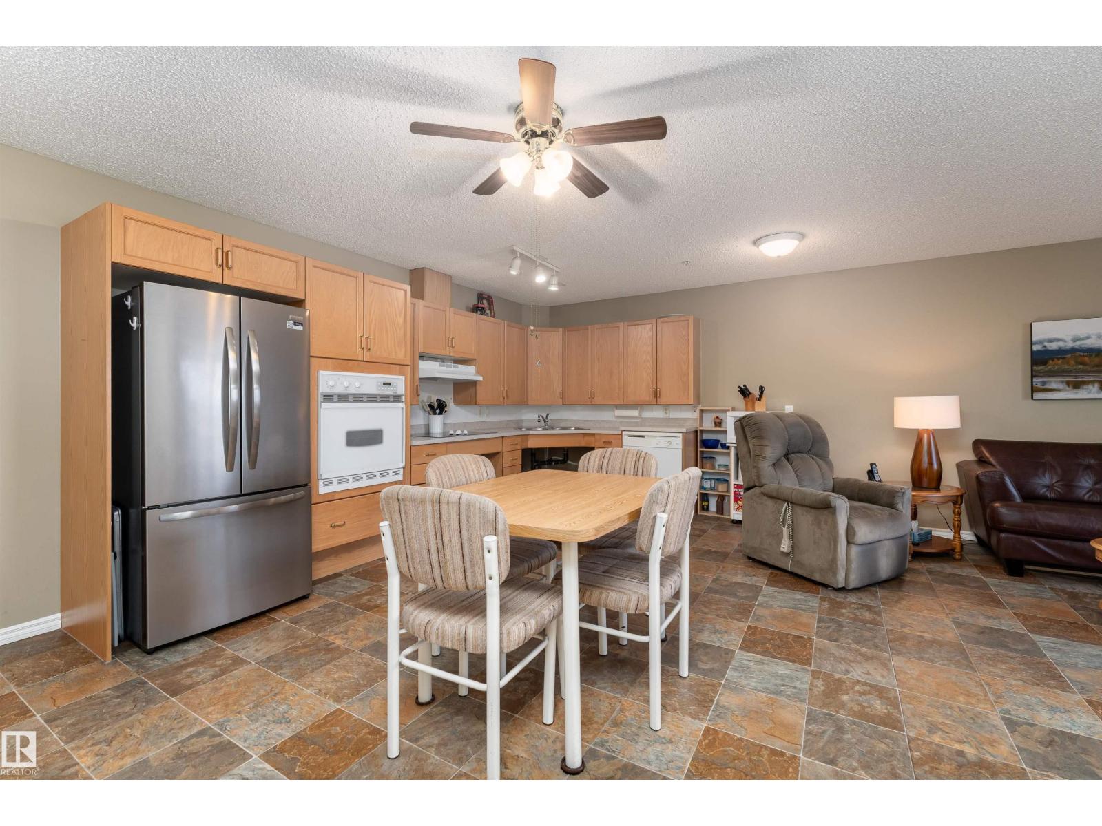 #221 16303 95 ST NW
