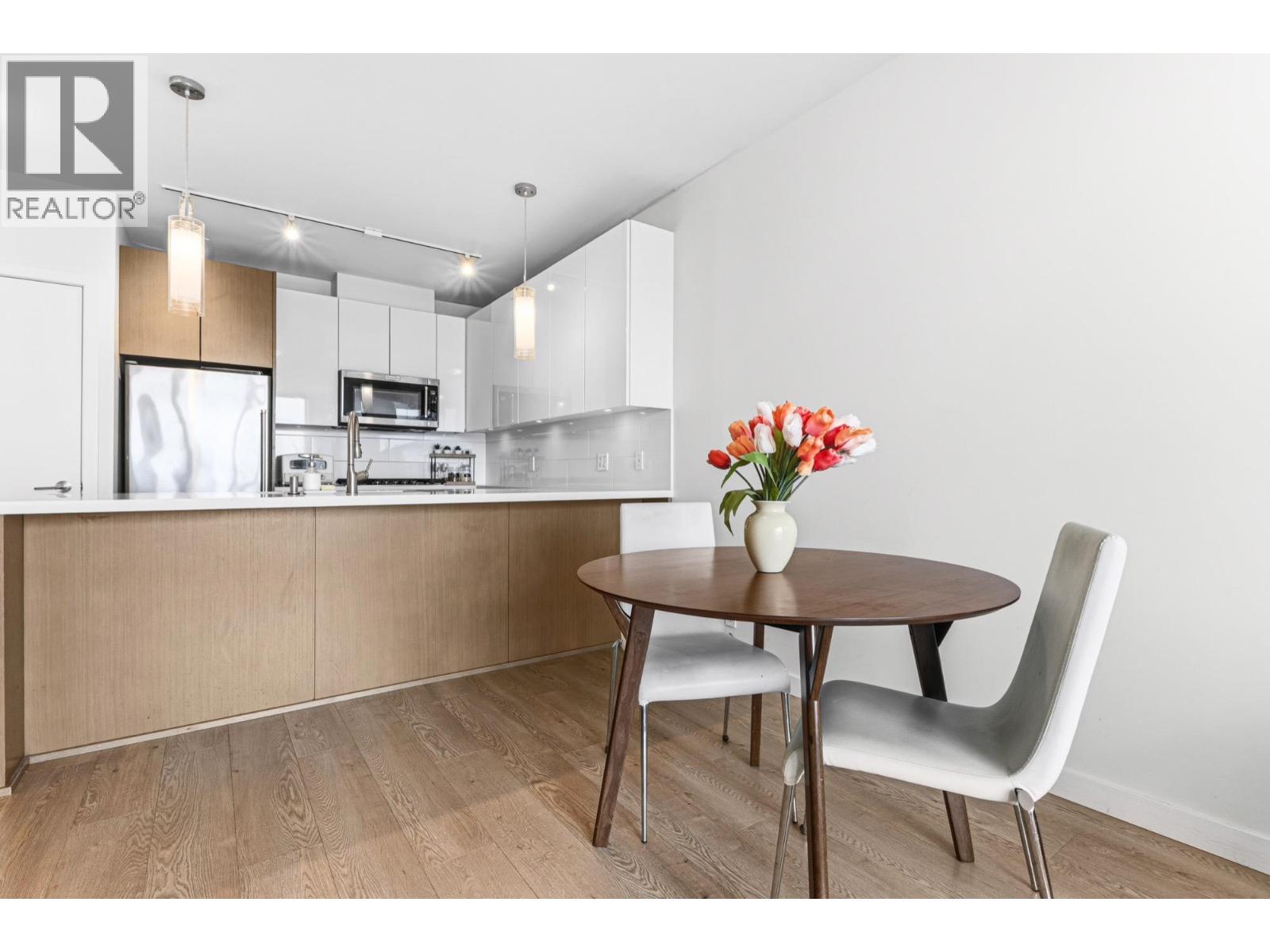 1012 271 FRANCIS WAY