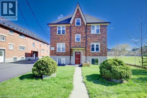 345 LOUISA Street Kitchener ON N2H5N1