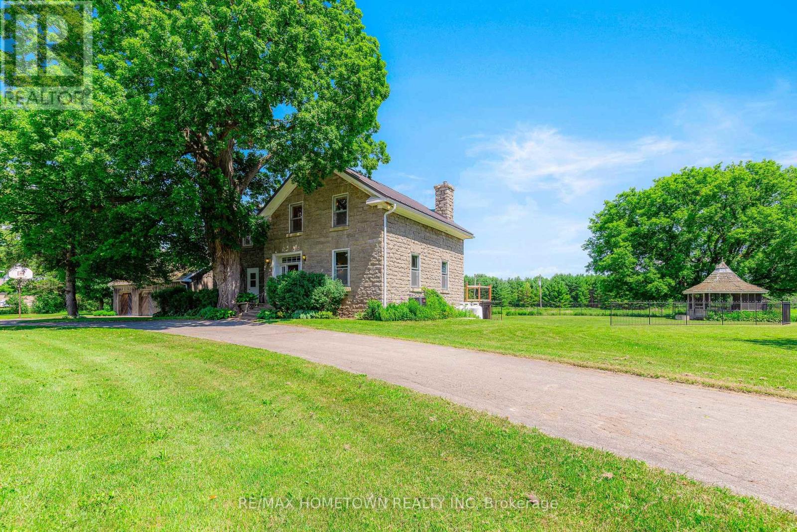 79 LEACOCK DRIVE