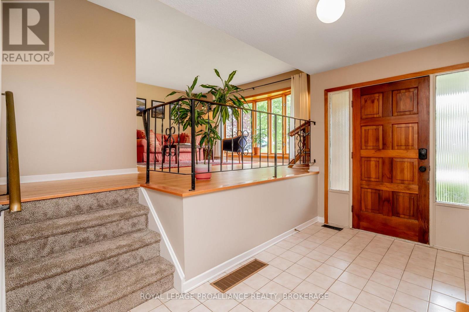 867 BERWICK PLACE