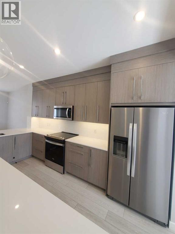 1045 West Lakeview Drive