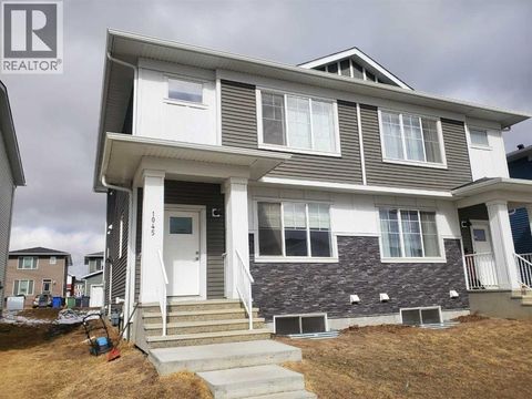 1045 West Lakeview Drive Chestermere AB T1X2T2