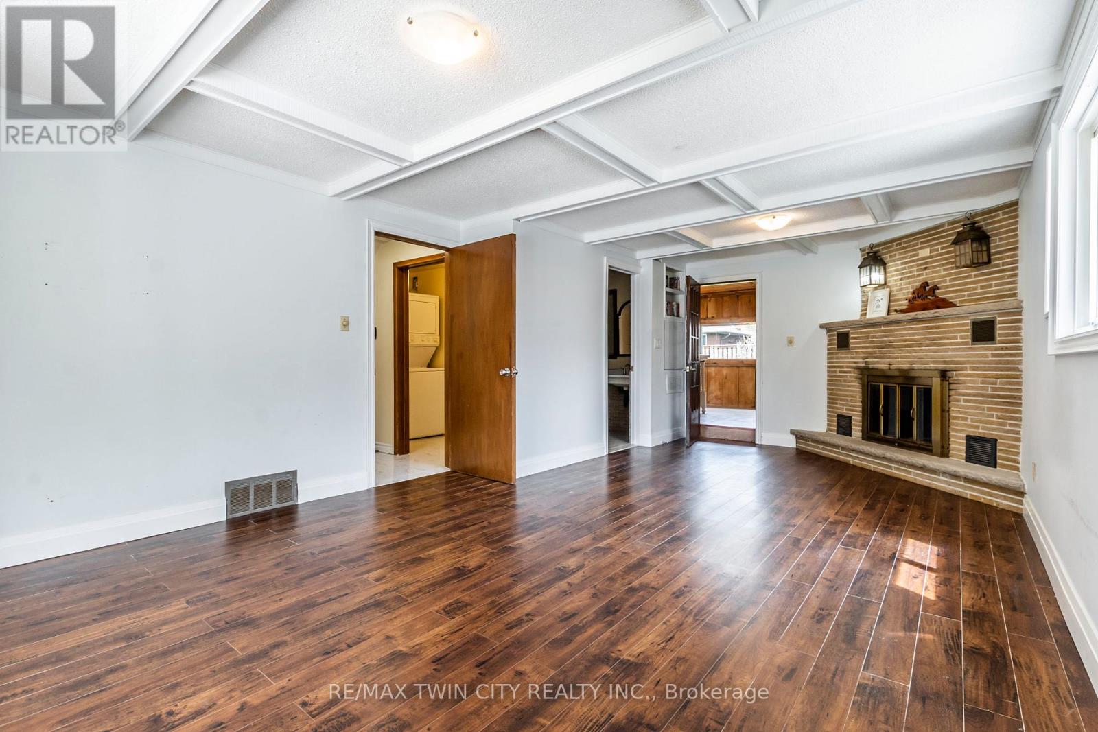 413 CARSON DRIVE