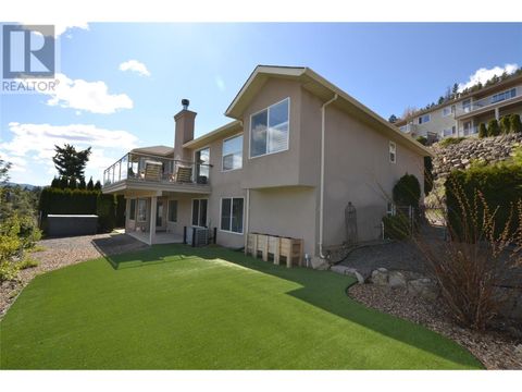 2377 Silver Place Kelowna BC V1V1M9