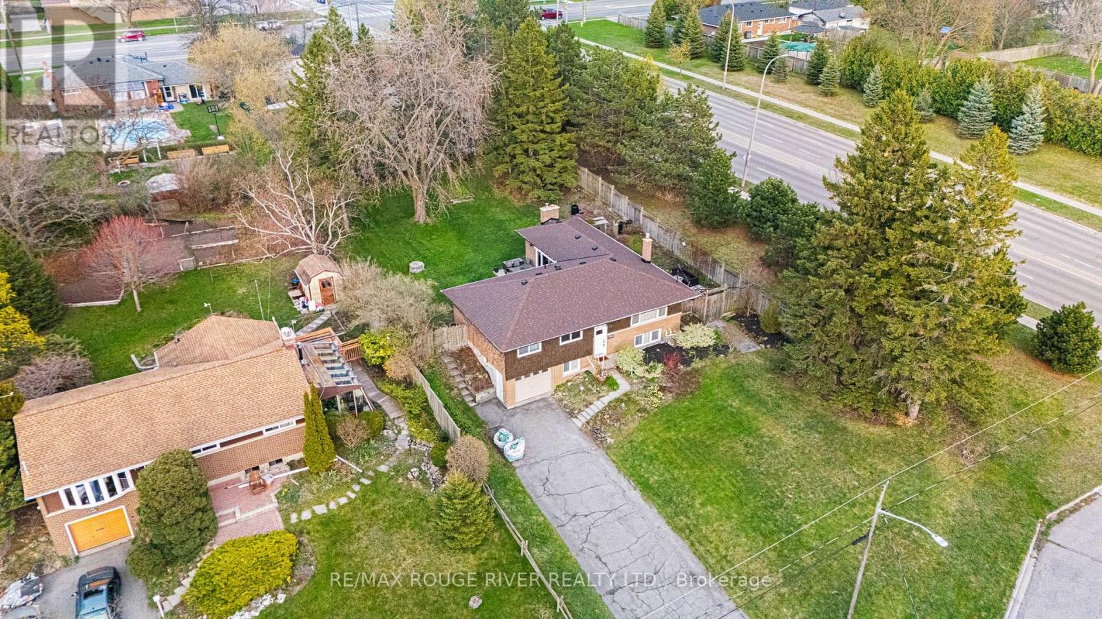 133 ELIZABETH CRESCENT