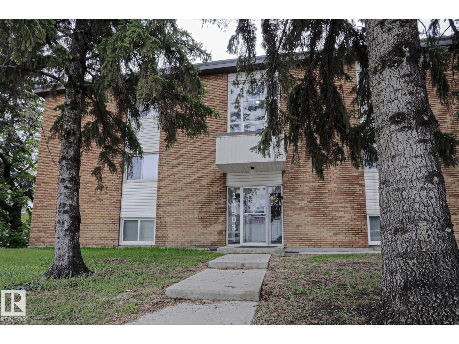 #205 14903 92 AV NW NW
