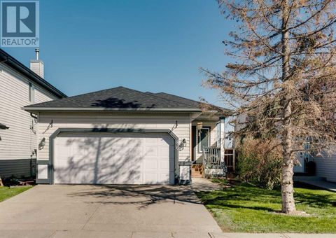 86 Harvest Creek Close NE Calgary AB T3K4P7