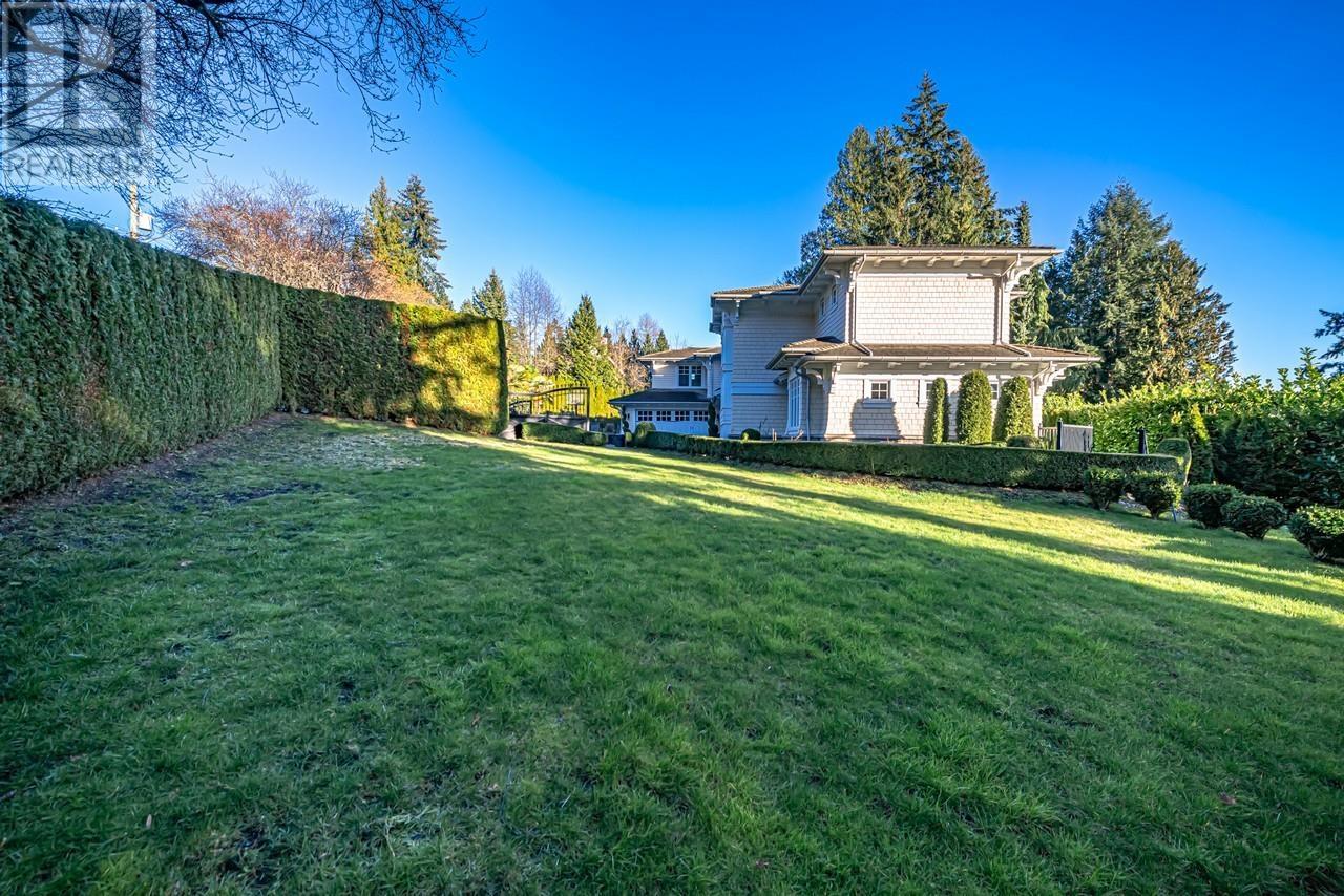 2913 ALTAMONT CRESCENT